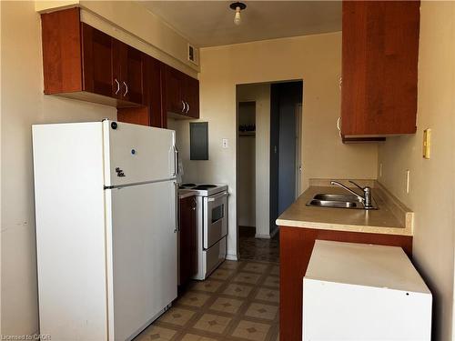208-269 Parkdale Avenue N, Hamilton, ON - Indoor Photo Showing Kitchen With Double Sink