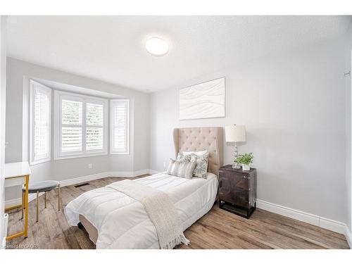 34 Chipmunk Crescent, Brampton, ON - Indoor Photo Showing Bedroom