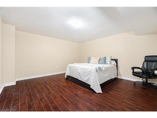 34 Chipmunk Crescent, Brampton, ON - Indoor Photo Showing Bedroom