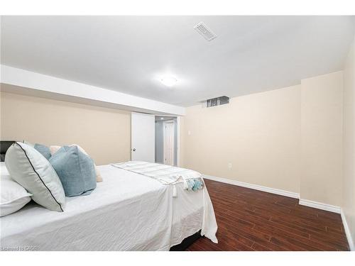 34 Chipmunk Crescent, Brampton, ON - Indoor Photo Showing Bedroom