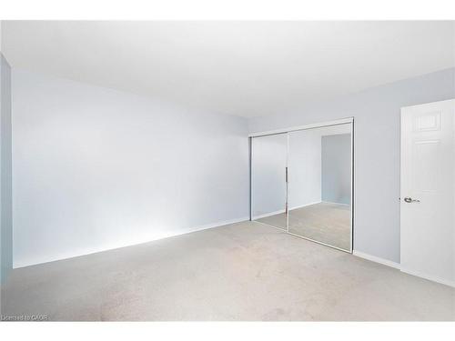 163 Ross Lane, Oakville, ON - Indoor Photo Showing Other Room