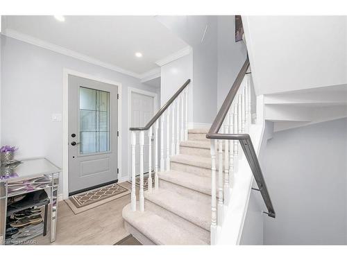 163 Ross Lane, Oakville, ON - Indoor Photo Showing Other Room