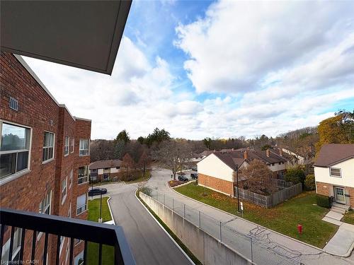503-300 Keats Way, Waterloo, ON - Outdoor