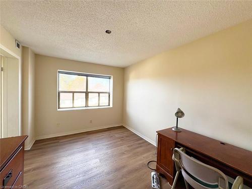 503-300 Keats Way, Waterloo, ON - Indoor Photo Showing Other Room