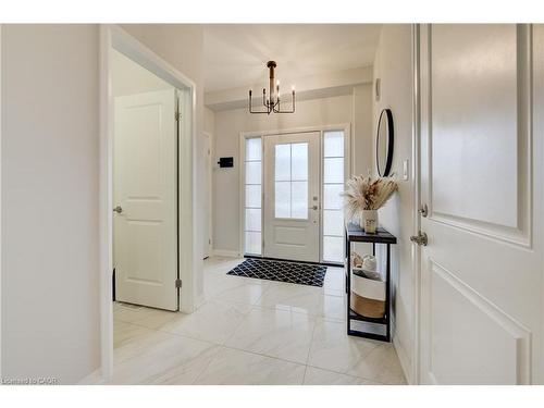 36 Alicia Crescent, Thorold, ON - Indoor Photo Showing Other Room