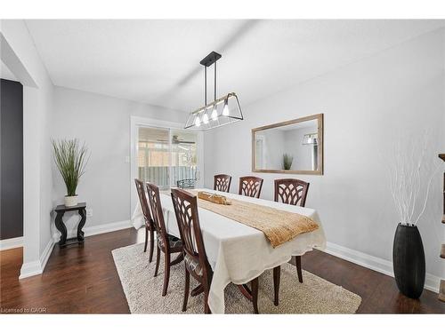 123 Athenia Drive, Stoney Creek, ON - Indoor Photo Showing Dining Room