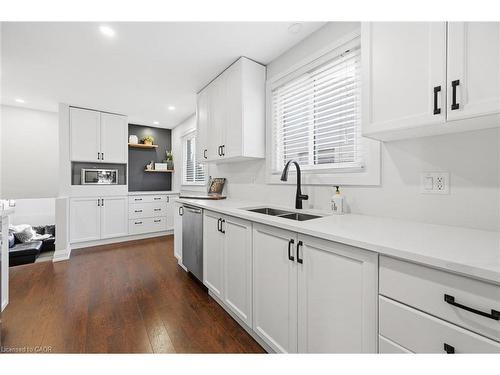 123 Athenia Drive, Stoney Creek, ON - Indoor Photo Showing Kitchen With Double Sink