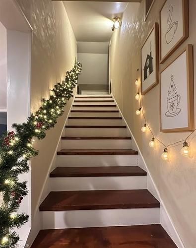 272 Main Street, Cambridge, ON - Indoor Photo Showing Other Room