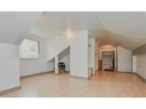 272 Main Street, Cambridge, ON - Indoor Photo Showing Other Room