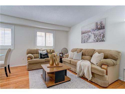 61 Cedarwood Crescent, Brampton, ON - Indoor Photo Showing Living Room