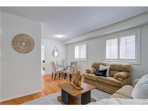 61 Cedarwood Crescent, Brampton, ON - Indoor Photo Showing Living Room