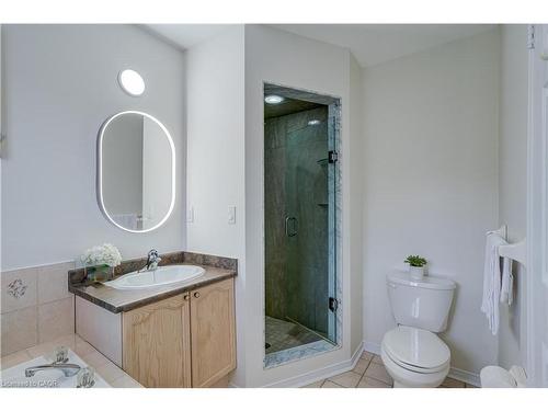 61 Cedarwood Crescent, Brampton, ON - Indoor Photo Showing Bathroom