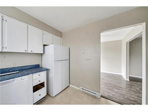 916 Woodbine Avenue, Greater Sudbury, ON - Indoor Photo Showing Kitchen