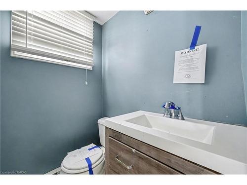 916 Woodbine Avenue, Greater Sudbury, ON - Indoor Photo Showing Bathroom