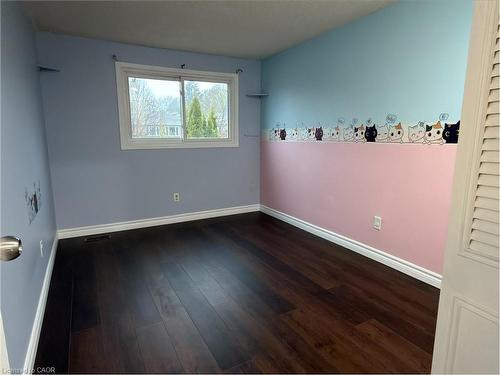 44 Frobisher Crescent, Cambridge, ON - Indoor Photo Showing Other Room