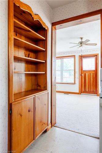 27 Barons Avenue N, Hamilton, ON - Indoor Photo Showing Other Room