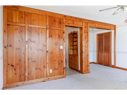 27 Barons Avenue N, Hamilton, ON - Indoor Photo Showing Other Room