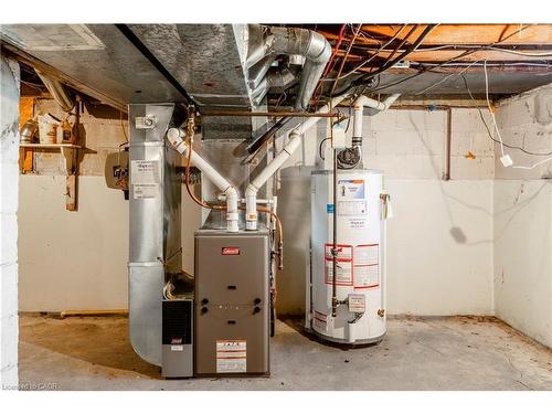 27 Barons Avenue N, Hamilton, ON - Indoor Photo Showing Basement