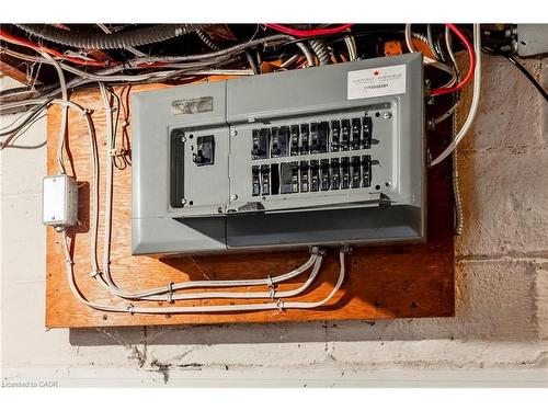 27 Barons Avenue N, Hamilton, ON - Indoor Photo Showing Basement