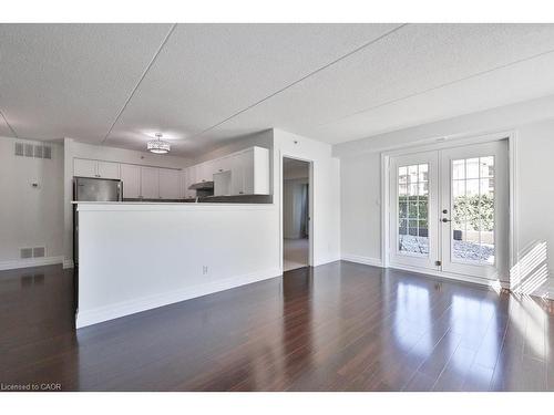 113-2035 Appleby Line, Burlington, ON - Indoor