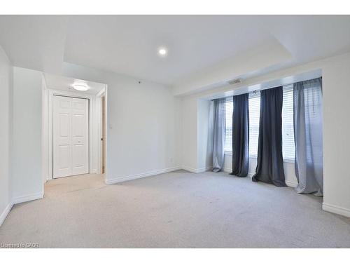 113-2035 Appleby Line, Burlington, ON - Indoor