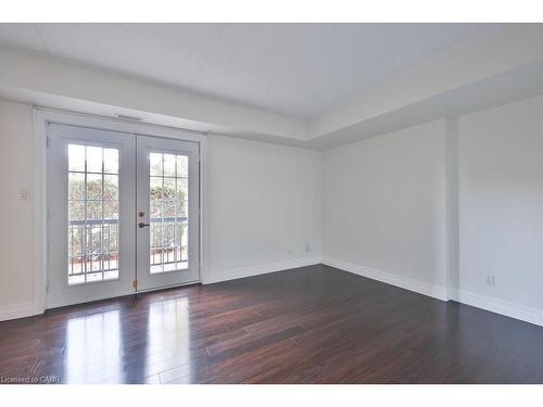 113-2035 Appleby Line, Burlington, ON - Indoor Photo Showing Other Room