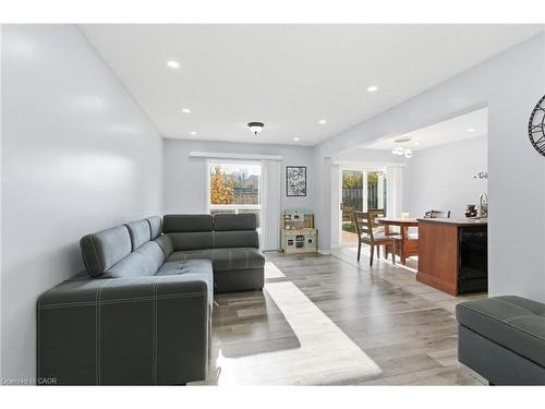 2 Racalmuto Street, Hamilton, ON - Indoor Photo Showing Living Room