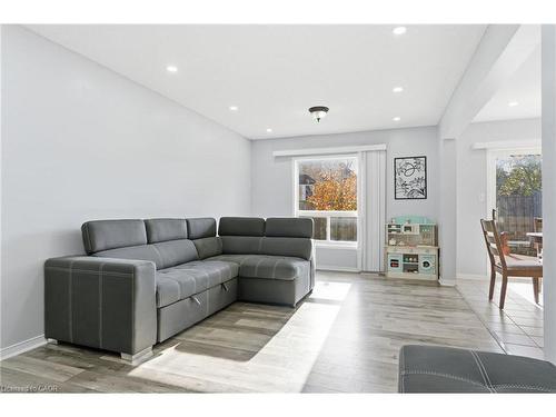 2 Racalmuto Street, Hamilton, ON - Indoor Photo Showing Living Room