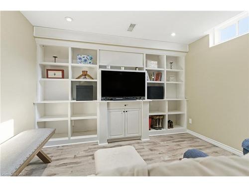 2 Racalmuto Street, Hamilton, ON - Indoor