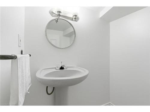 2 Racalmuto Street, Hamilton, ON - Indoor Photo Showing Bathroom