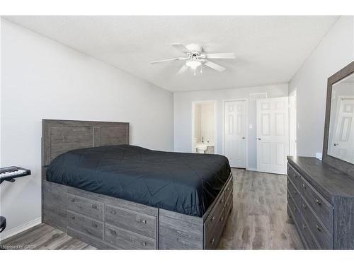 2 Racalmuto Street, Hamilton, ON - Indoor Photo Showing Bedroom