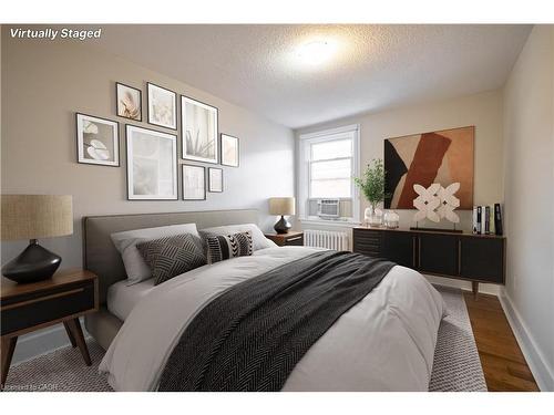 14-366 John Street S, Hamilton, ON - Indoor Photo Showing Bedroom