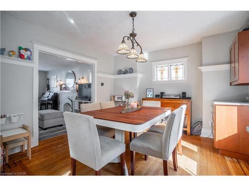 73 Kenilworth Avenue S, Hamilton, ON - Indoor Photo Showing Dining Room