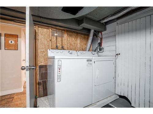 73 Kenilworth Avenue S, Hamilton, ON - Indoor Photo Showing Laundry Room