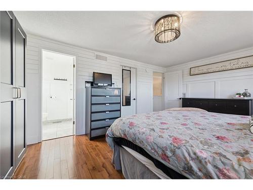 3 Alona Avenue, Cambridge, ON - Indoor Photo Showing Bedroom