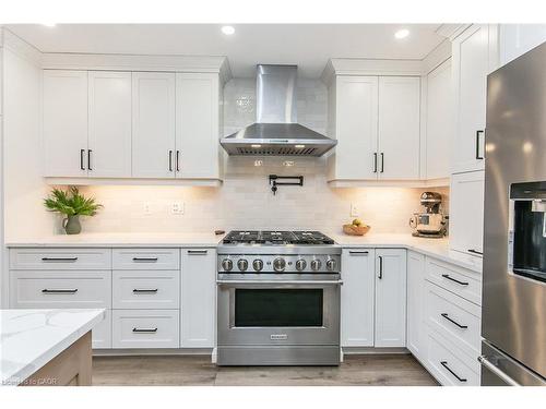 159 Country Clair Street, Kitchener, ON - Indoor Photo Showing Kitchen With Upgraded Kitchen