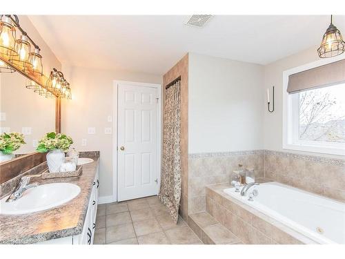 159 Country Clair Street, Kitchener, ON - Indoor Photo Showing Bathroom