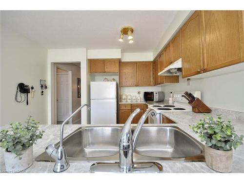 80 Hawkins Drive, Cambridge, ON - Indoor Photo Showing Kitchen With Double Sink