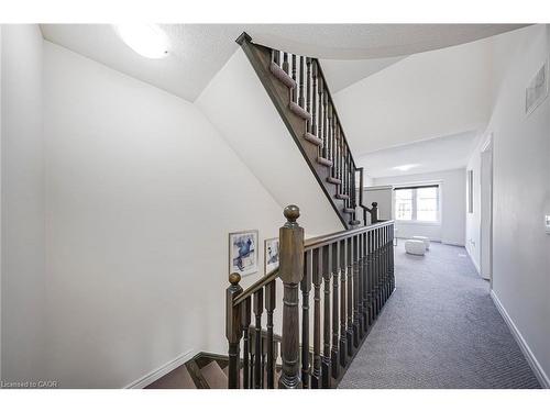 18 Talence Drive, Hamilton, ON - Indoor Photo Showing Other Room