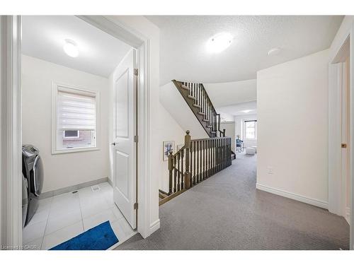 18 Talence Drive, Hamilton, ON - Indoor Photo Showing Other Room