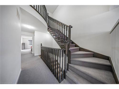 18 Talence Drive, Hamilton, ON - Indoor Photo Showing Other Room