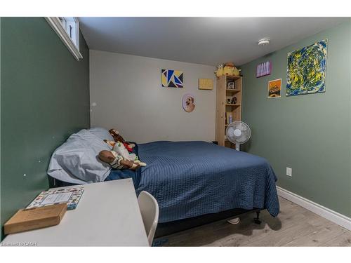 2-185 Bellingham Drive, Hamilton, ON - Indoor Photo Showing Bedroom