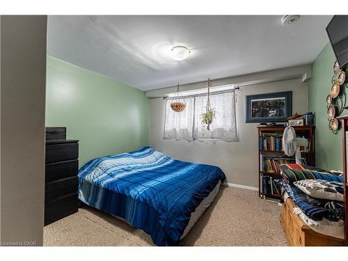 2-185 Bellingham Drive, Hamilton, ON - Indoor Photo Showing Bedroom