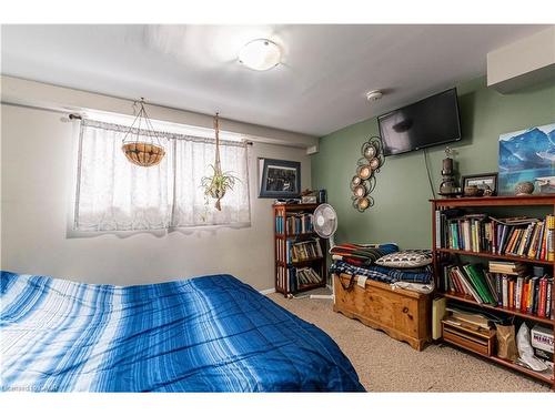 2-185 Bellingham Drive, Hamilton, ON - Indoor Photo Showing Bedroom
