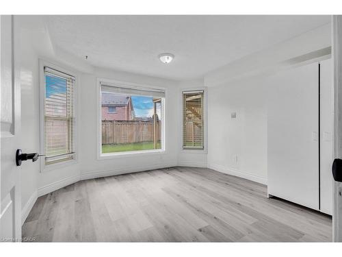 Basement-18 Wallace Drive, Cambridge, ON - Indoor Photo Showing Other Room