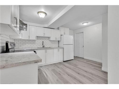Basement-18 Wallace Drive, Cambridge, ON - Indoor Photo Showing Kitchen