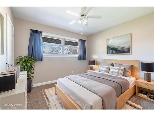 173 West 23Rd Street, Hamilton, ON - Indoor Photo Showing Bedroom