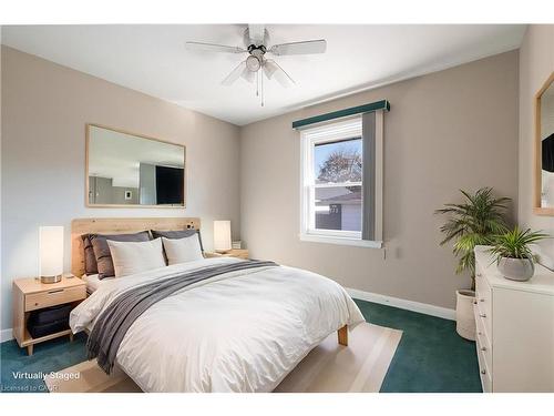 173 West 23Rd Street, Hamilton, ON - Indoor Photo Showing Bedroom