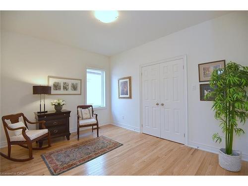 35 Riding Park Place, Dundas, ON - Indoor