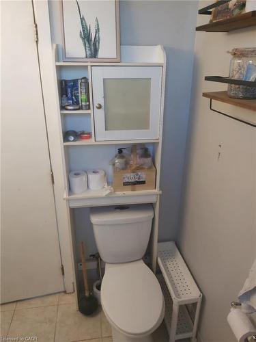 82 Cambridge Avenue, Hamilton, ON - Indoor Photo Showing Bathroom